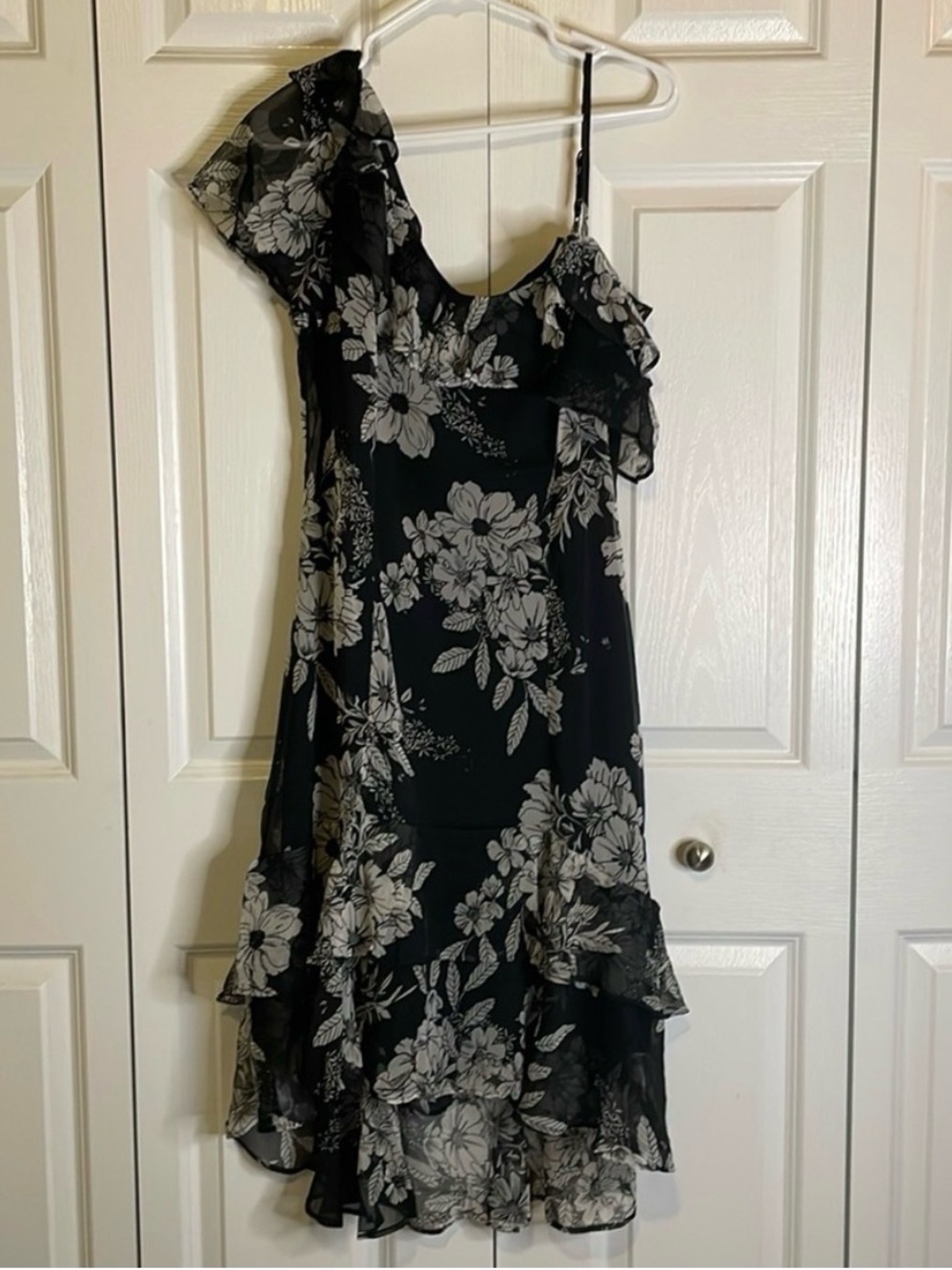 COLLEEN LOPEZ One Shoulder Ruffle Floral Dress, Women’s 12, Black White